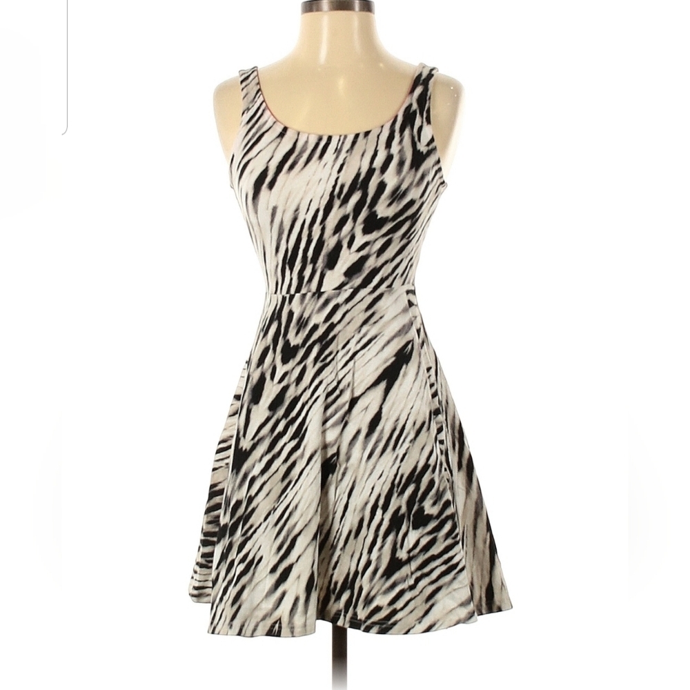 Express zebra stripes mini sleeveless dress size Small (85)